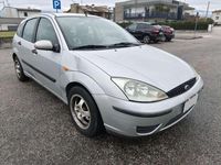 Usata Ford Focus 116 CV (85 kW) 2002 Argento Berlina