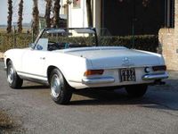 Usata Mercedes 250 150 CV (110 kW) 1967 Bianco Cabrio