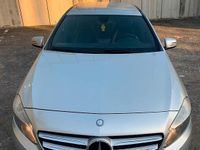 Usata Mercedes A180 109 CV (80 kW) 2014 Grigio Berlina