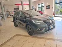 Usata Renault Kadjar Black Edition 116 CV (85 kW) 2021 Verde SUV