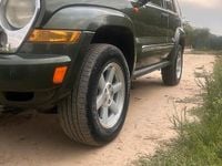 Usata Jeep Cherokee 163 CV (119 kW) 2007 Verde SUV