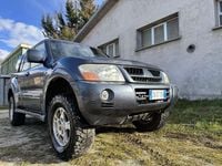 Usata Mitsubishi Pajero Intense 160 CV (117 kW) 2006 Grigio SUV