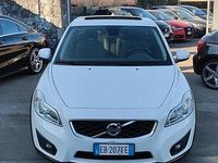 Usata Volvo C30 R-Design 115 CV (84 kW) 2011 Bianco Utilitaria