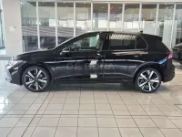Nuova VW Golf VIII Life 204 CV (150 kW) 2025 Grenadill black metallizzato Berlina