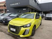 Usata Peugeot 208 Allure 101 CV (74 kW) 2025 Verde Utilitaria