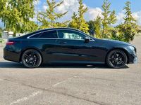 Occasion Mercedes E220 AMG line 194 ch (142 kW) 2018 Noir Coupé
