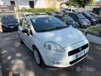 Usata Fiat Grande Punto S 75 CV (55 kW) 2011 Bianco Utilitaria