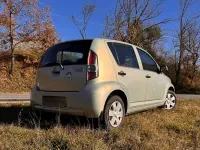 Usata Daihatsu Sirion 87 CV (63 kW) 2006 Grigio Utilitaria