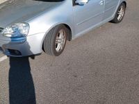 Usata VW Golf V 105 CV (77 kW) 2007 Argento Berlina