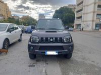 Usata Suzuki Jimny 86 CV (63 kW) 2013 Grigio SUV