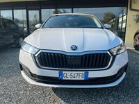 Usata Skoda Octavia Executive 150 CV (110 kW) 2022 Bianco Station wagon