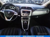 Usata Lancia Delta Gold 120 CV (88 kW) 2012 Grigio Utilitaria