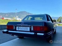 Usata Mercedes SL500 245 CV (180 kW) 1988 Blu pastello Cabrio