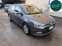 Usata Hyundai i20 Comfort 75 CV (55 kW) 2015 Grigio Utilitaria