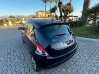 usata Lancia Ypsilon Ypsilon 0.9 TwinAir 85 CV 5 porte S&S DFN Gold