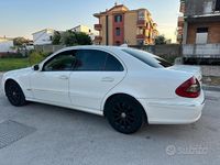 Usata Mercedes E220 170 CV (125 kW) 2008 Berlina