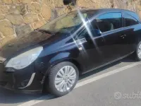 Usata Opel Corsa 75 CV (55 kW) 2012 Nero Utilitaria