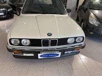 Usata BMW 320 Cabriolet 129 CV (94 kW) 1990 Bianco Cabrio