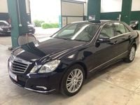 Usata Mercedes E350 Elegance 292 CV (214 kW) 2008 Blu/azzurro Berlina