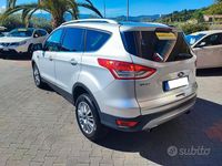Usado Ford Kuga 140 CV (102 kW) 2014 Gris SUV
