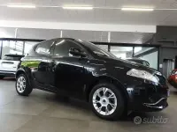 Usata Lancia Ypsilon Gold 68 CV (50 kW) 2016 Nero Utilitaria