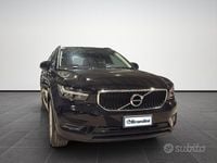 Usata Volvo XC40 Momentum 163 CV (119 kW) 2020 Nero SUV