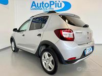 Usata Dacia Sandero Stepway 90 CV (66 kW) 2015 Grigio Berlina