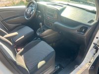 Usata Fiat Doblò 130 CV (95 kW) 2022 Bianco Monovolume