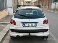 Usata Peugeot 206 68 CV (50 kW) 2009 Bianco Furgone