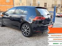 Usata VW Golf VII Highline 104 CV (76 kW) 2014 Berlina