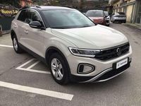 Usata VW T-Roc Life 110 CV (80 kW) 2023 Beige SUV