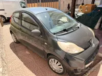 Usata Peugeot 107 68 CV (50 kW) 2011 Grigio Utilitaria
