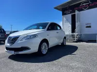 Gebraucht Lancia Ypsilon Gold 69 PS (50 kW) 2013 Weiß Kleinwagen