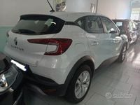 Usata Renault Captur RS Line 101 CV (74 kW) 2021 Bianco SUV
