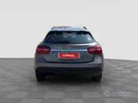 Usata Mercedes GLA200 Business 136 CV (100 kW) 2019 Grigio SUV