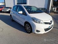 Usata Toyota Yaris 69 CV (50 kW) 2013 Utilitaria