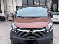 Usata Opel Vivaro 2015 Marrone Monovolume