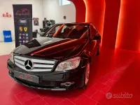 Usata Mercedes C220 Avantgarde 170 CV (125 kW) 2010 Nero Berlina