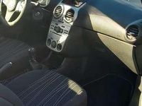 Usata Opel Corsa 80 CV (58 kW) 2010 Berlina