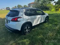 Usata Peugeot 2008 Allure 120 CV (88 kW) 2018 Bianco SUV