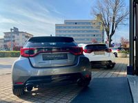 Usata Toyota Yaris 280 CV (205 kW) 2024 Bianco Utilitaria