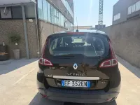 Usata Renault Scénic III 110 CV (80 kW) 2010 Nero Monovolume