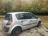 Usata Renault Scénic II Dynamique 106 CV (77 kW) 2006 Monovolume