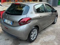 Usata Peugeot 208 68 CV (50 kW) 2012 Marrone Utilitaria