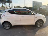 Usata Lancia Ypsilon 85 CV (62 kW) 2013 Bianco Utilitaria