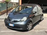 Usata Toyota Aygo 68 CV (50 kW) 2008 Grigio Utilitaria