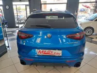 Usata Alfa Romeo Stelvio Veloce 209 CV (153 kW) 2022 Blu/azzurro SUV