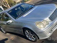 Usata Mercedes C220 150 CV (110 kW) 2005 Grigio Berlina