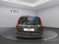 Usata Ford Fiesta Titanium 102 CV (75 kW) 2008 Grigio Utilitaria