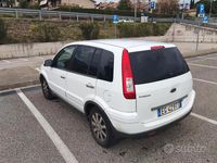 Usata Ford Fusion 80 CV (58 kW) 2011 Bianco Utilitaria